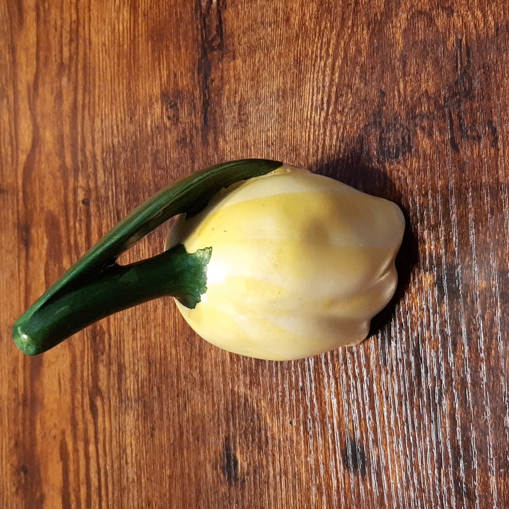 Porcelain Tulip Snowdrop Bell Flower Vintage 5 1/8" Hand Painted - Picture 9 of 9